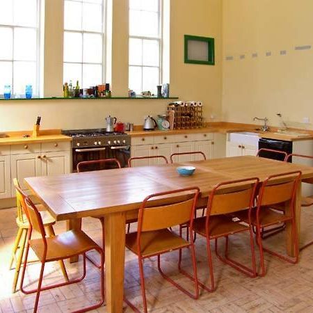 The Methodist Chapel Villa Whiteparish Bagian luar foto