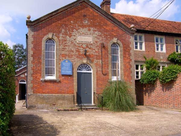The Methodist Chapel Villa Whiteparish Bagian luar foto